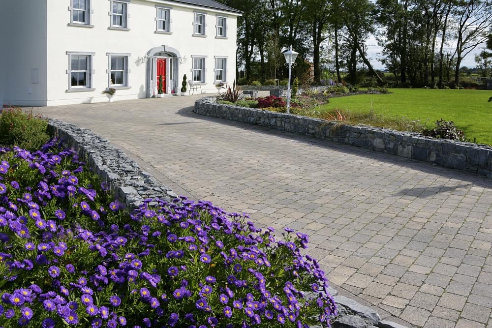 50mm Mellifont Paver 3 Size Curragh Gold - Image 3