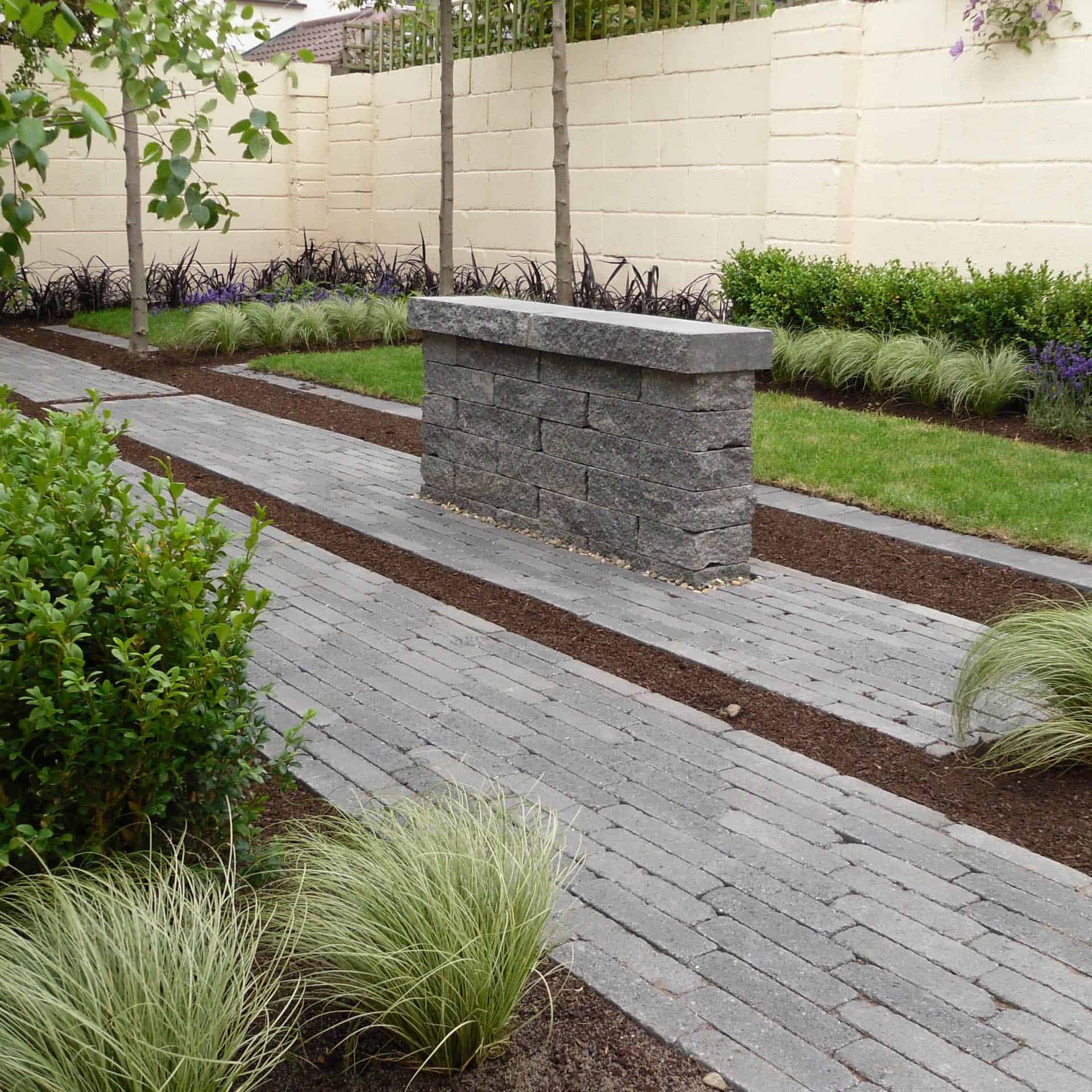 Inish Standard Slimsett Paver Charcoal 200 X 60 X 50mm Per Pack - Image 2