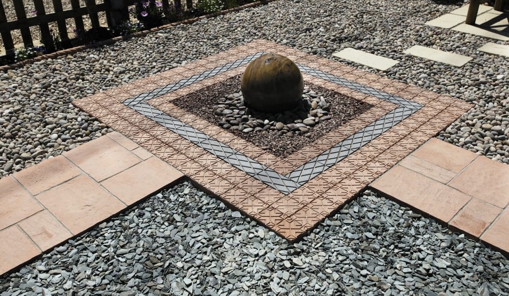 Victorian Edging Red 224 X 112 X 40mm - Image 2